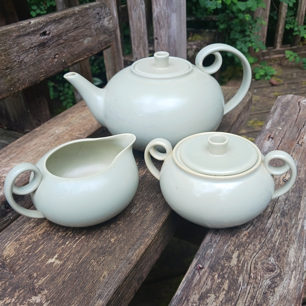 Teapot, cream and sugar set